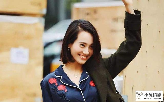 完全不追求物质的女孩