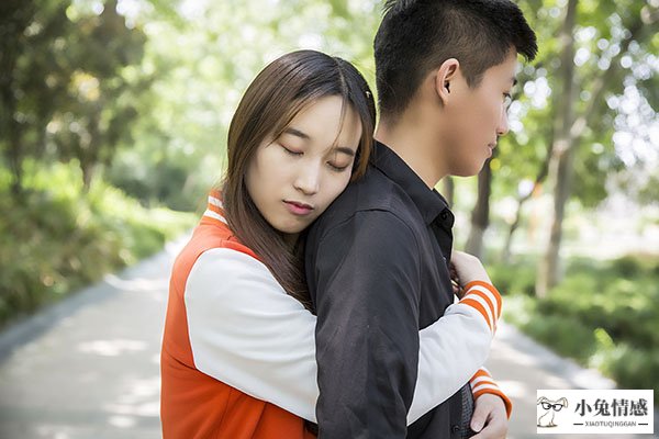 女生追男生的10种套路 让他主动爱上你