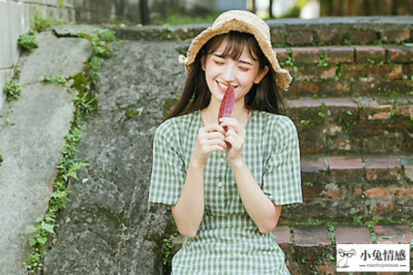搭讪女生技巧第一句话 说这些才能获得女生好感