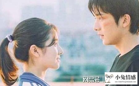 男子追姑娘八年无果，赌气跟相亲的女人结婚，一年后他很庆幸
