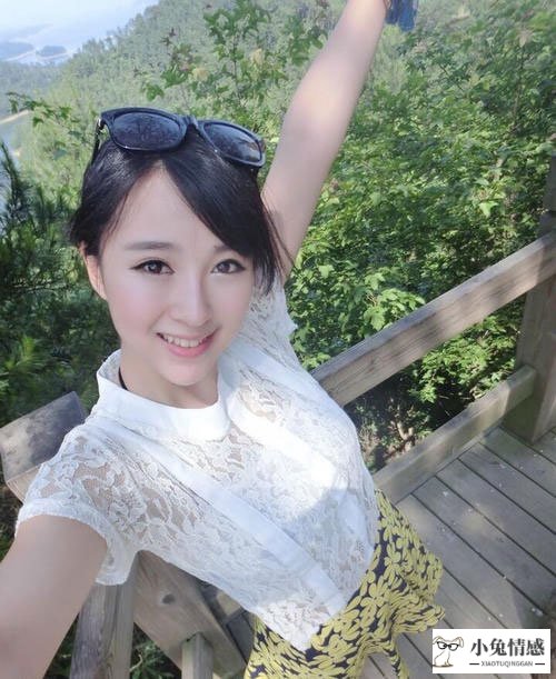 让女生愉快互动，甚至第二天女生主动找你聊。