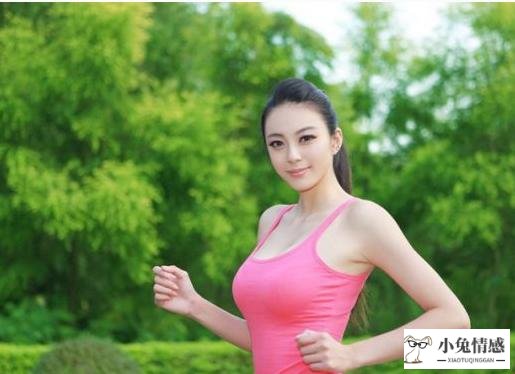和相亲的男生聊天技巧:应该怎么和相亲的男生聊天？(刚相亲的男女怎么聊天)