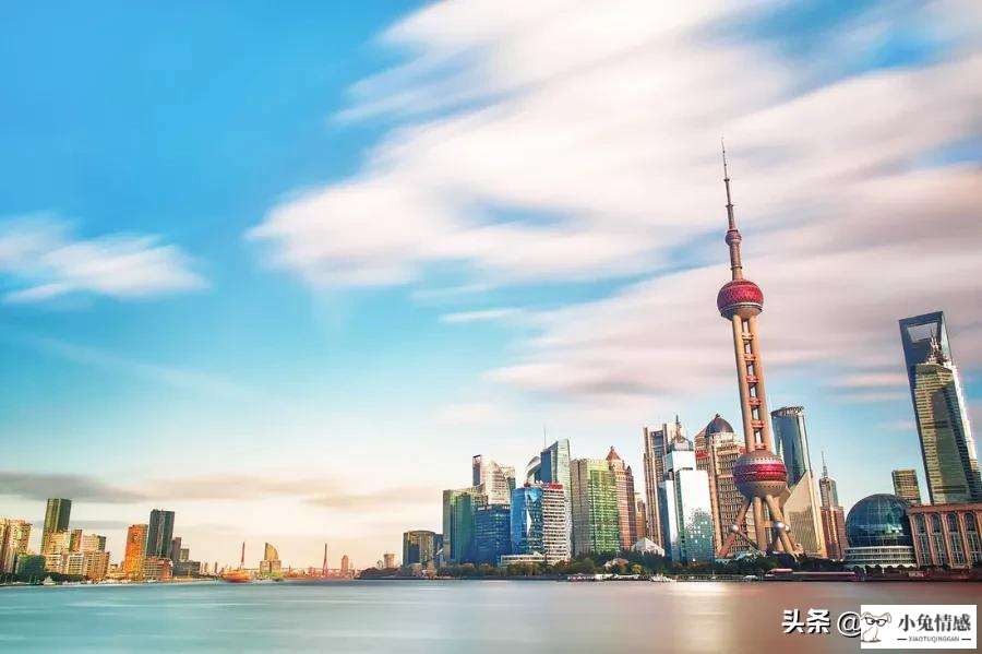 异地恋男友聊骚被揭穿，我该体谅他的孤独？还是该选择分手？