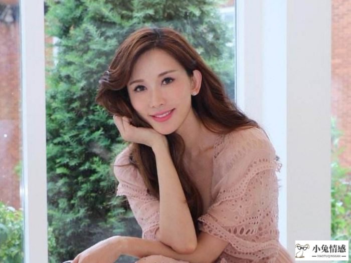 妻子老是怀疑老公出轨怎么办