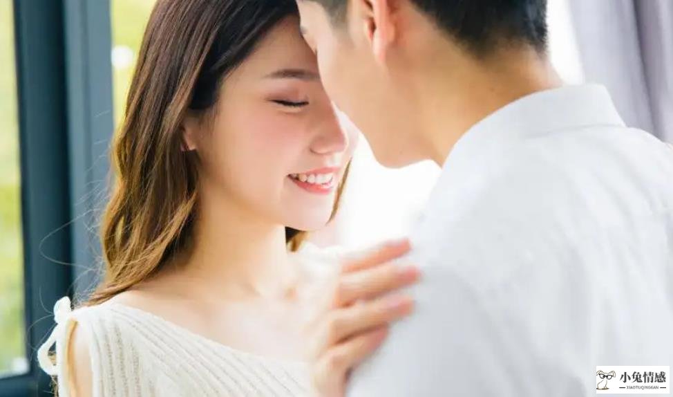 女人开始对你有想法的表现，女人喜欢一个男人的表现和举动