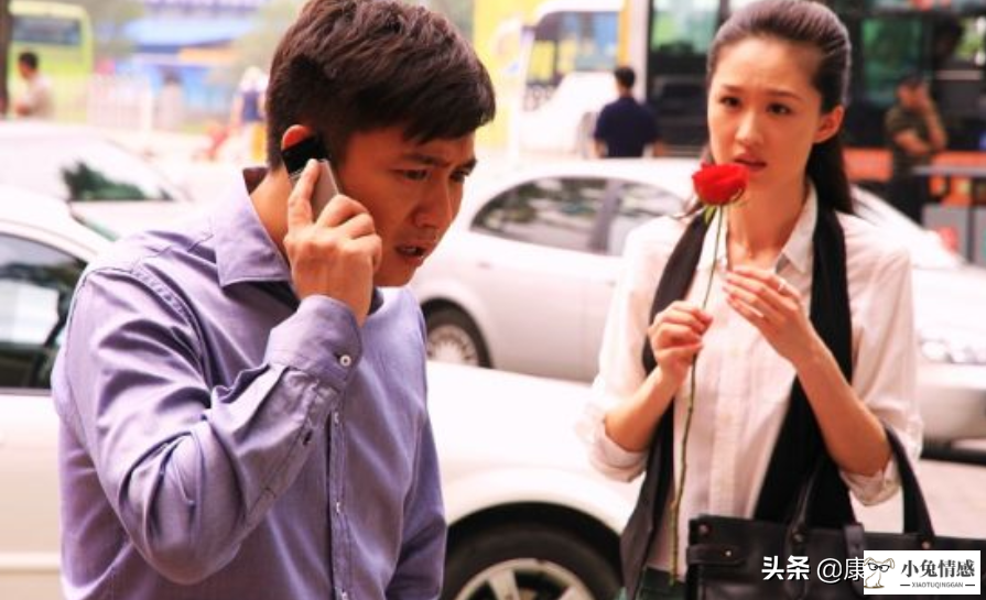 老公感情上出轨，女人感觉天要塌了，到底要不要离婚？